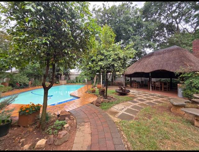 3 BEDROOM HOUSE FOR SALE IN HELIKONPARK